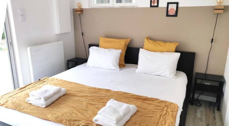 Fully equipped vacation home with terrace, private pool & grill | Pet-friendly — photo 2