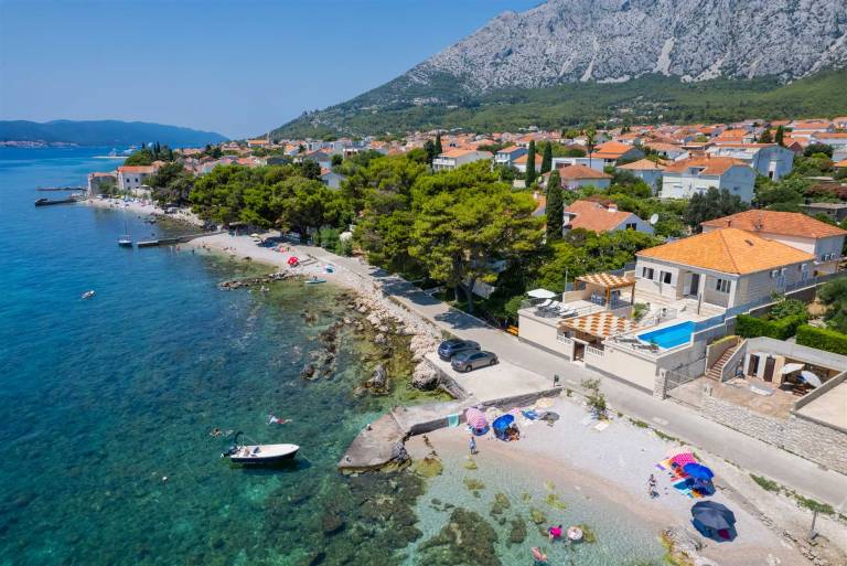 Beachvilla AdriaStone with Pool and Jacuzzi — photo 2
