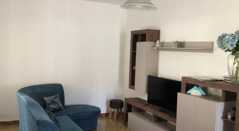 Apartment with 2 rooms for 5 persons — photo 2