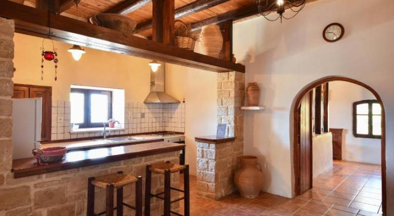 Villa with pool — photo 3