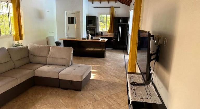 Spacious villa with private pool, patio & barbecue | Pets are welcome — photo 5