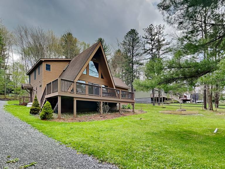 House  Deep Creek Lake