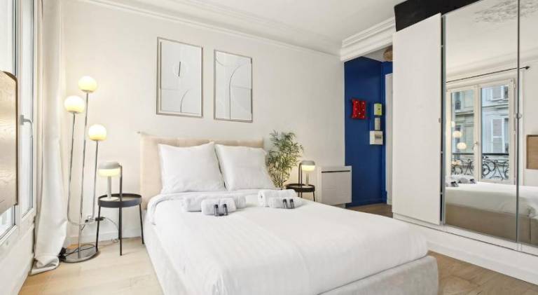 Rental apartment | Close to Arc de Triomphe in Courbevoie