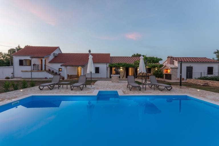 Vila Oklaj