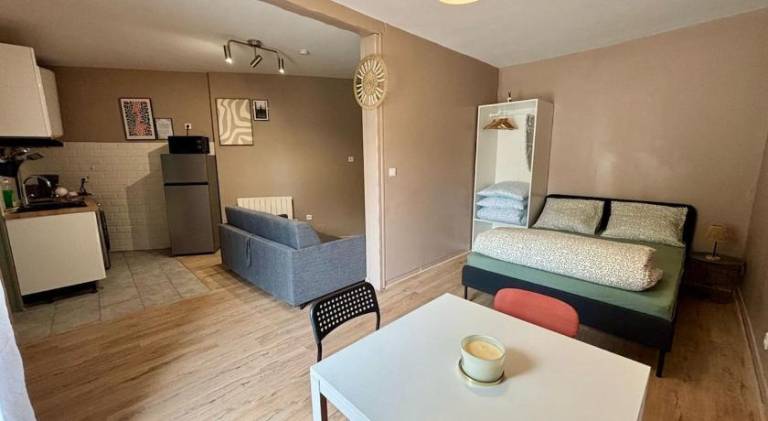 Holiday apartment with 1 room for 3 persons in Aubervilliers