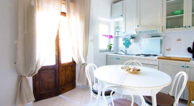 Apartment with 1 room for 4 persons — photo 2