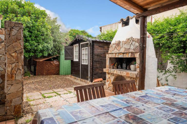 Fully equipped house with patio, grill & garden | Garden view | Beach nearby | Pets are welcome — photo 2