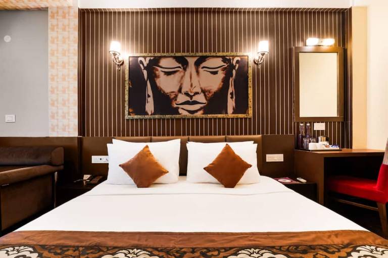 Mount Embassy Hotel