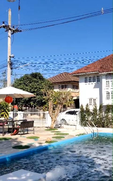Beautiful villa with pool, yard & barbeque | Suitable for remote work | Dogs allowed — photo 3
