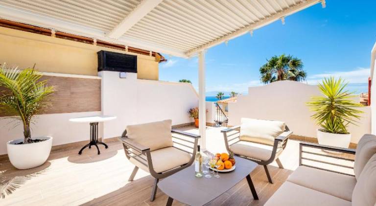Rental apartment with terrace & pool | Close to the beach | Pets are welcome — photo 3
