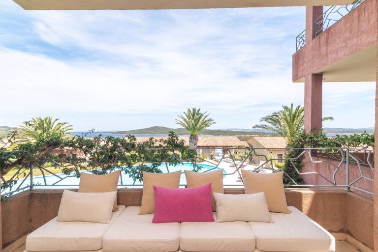 Rental apartment with patio, pool & yard | Sea view | Dogs allowed — photo 3