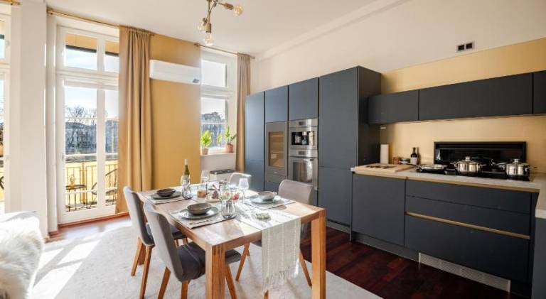 EDLER WOHNRAUM Loft im Graphischen Viertel 2 SZ mit Balkon, Kaffeevollautomat, Klima, Lift & Tiefgar in Leipzig