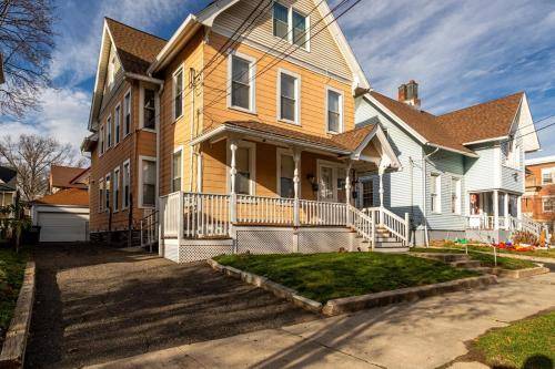 House Bridgeport