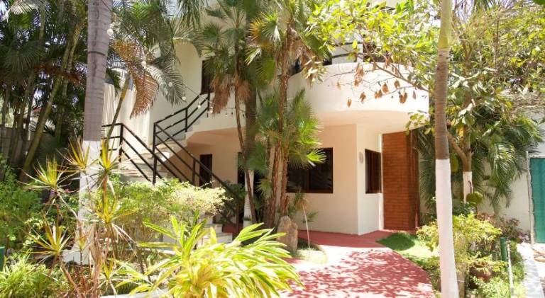 Hotel y Suites Los Encantos — photo 3