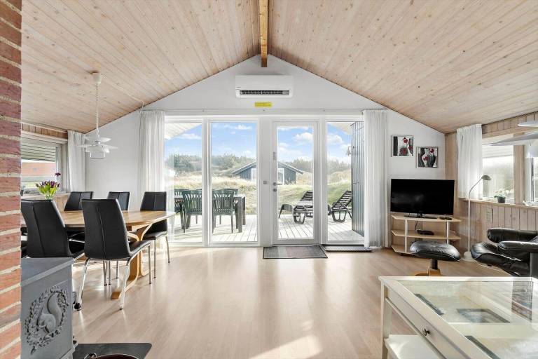 Fully equipped house with barbecue, terrace & sauna | Beach nearby | Pets allowed — photo 3