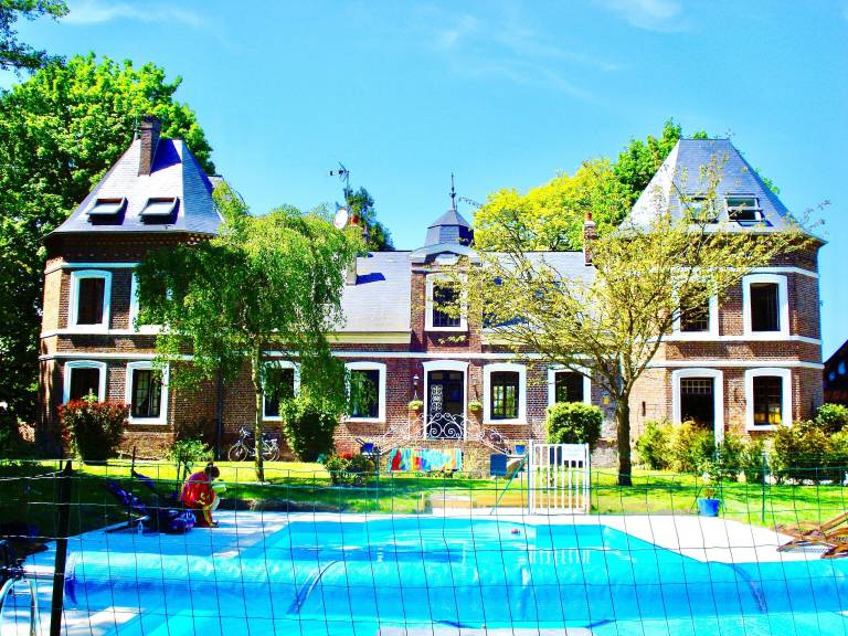 Château  Grandcourt