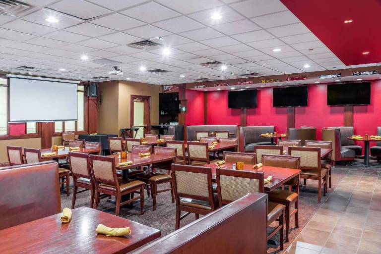 Ramada Plaza by Wyndham Cincinnati Sharonville — photo 5