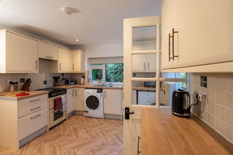 House with yard | Suitable for remote work | Pet-friendly — photo 3