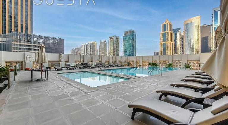 Fully equipped rental apartment with pool | Pet-friendly — photo 3