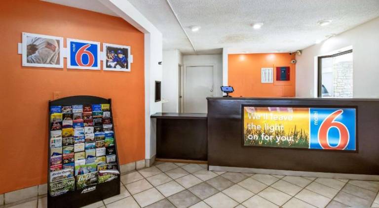 Motel 6 Dayton, OH - Englewood — photo 3