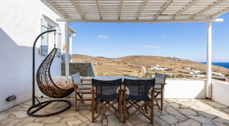 Serviced apartment with yard, pool & terrace | Dogs allowed — photo 2