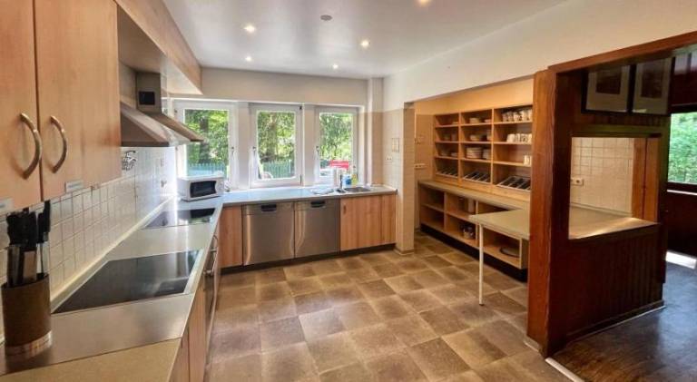 House with 14 rooms for 34 persons — photo 4