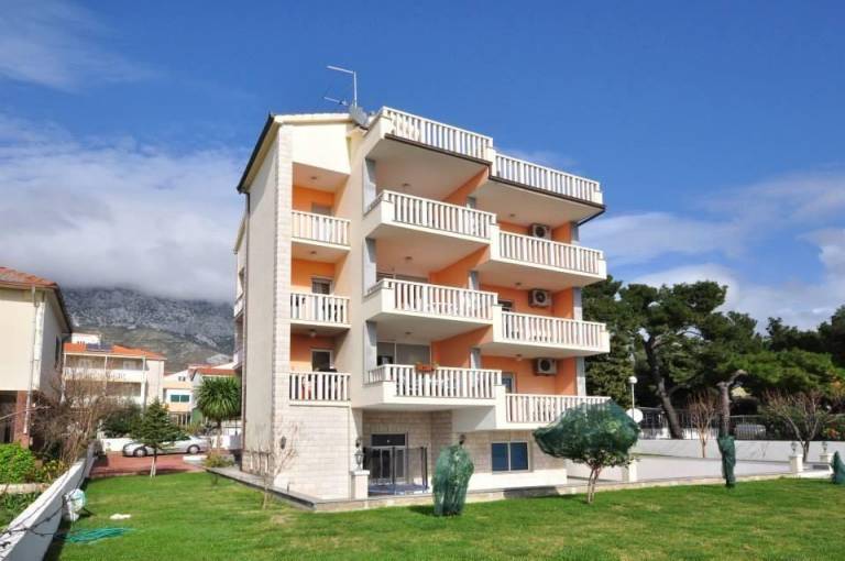 Apartman  Kaštel Gomilica