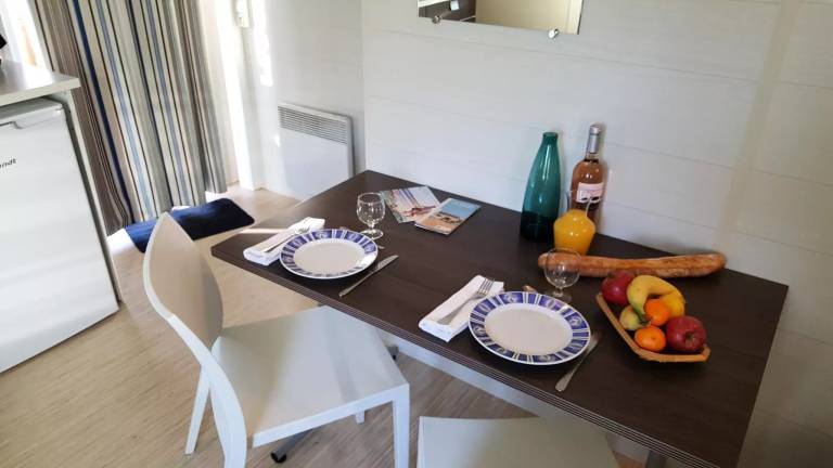 Camping L'Eden - Mobile home 'Ciel' 21m² - 1 bedroom terrace partly covered 11m² 2 people — photo 4