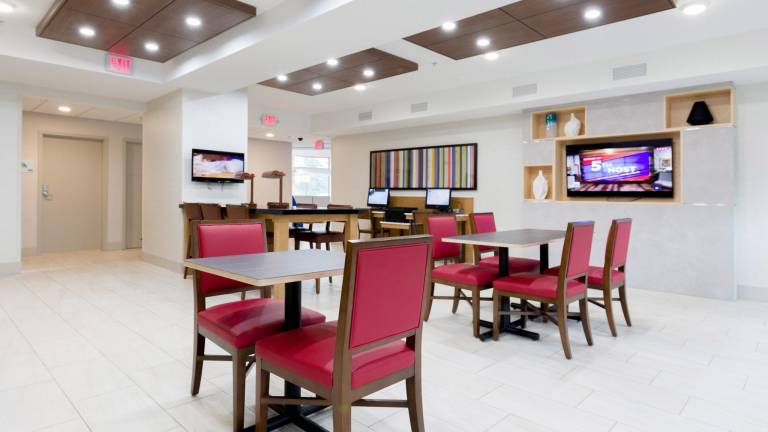 Holiday Inn Express & Suites Hood River by IHG in Hood River, OR