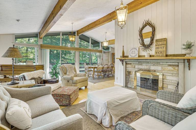 Cottage  New Philadelphia