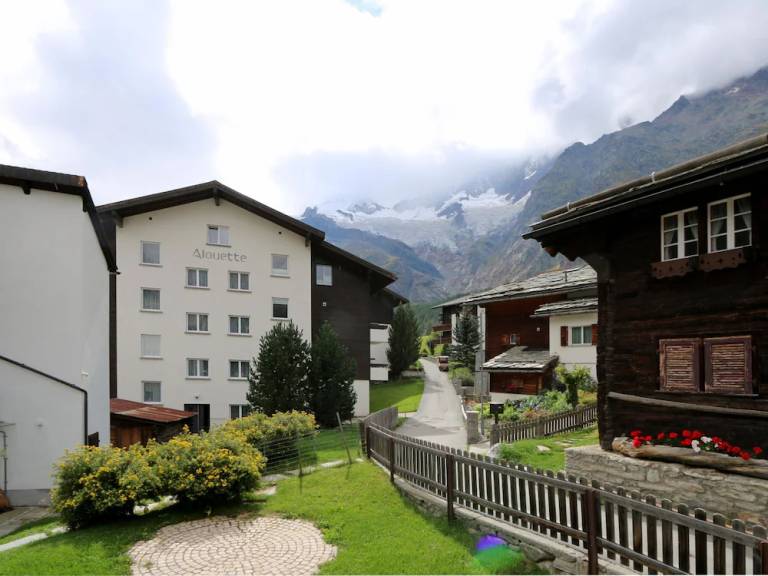 Huis  Saas-Grund