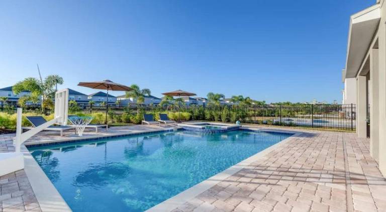 Vacation home with pool in Cham