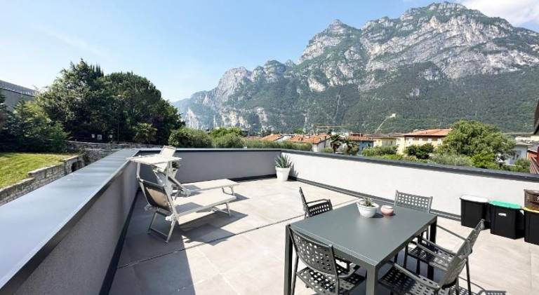 Residence Zangirolami - Luxury Garden and Balcony Apartments — photo 3
