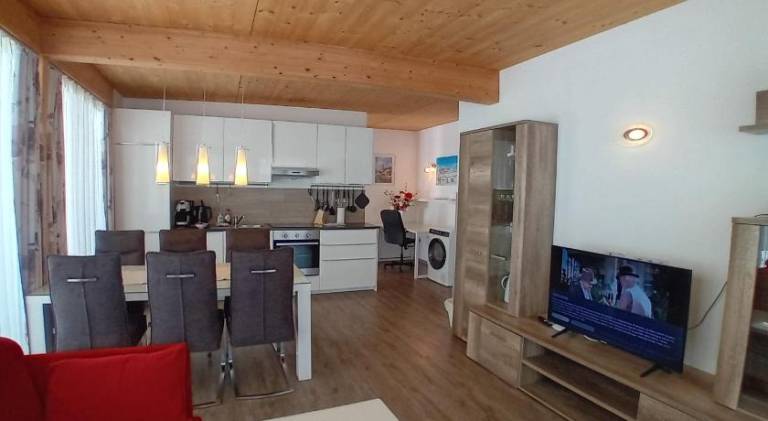 Apartment with sauna, barbeque & yard — photo 2