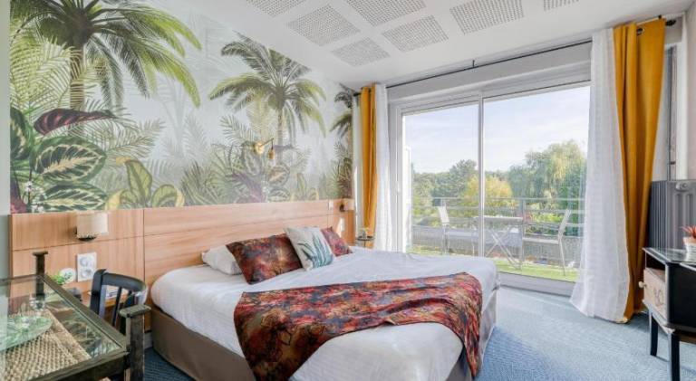 Logis Hotel Maison Carree Restaurant O Carre dArt — photo 2
