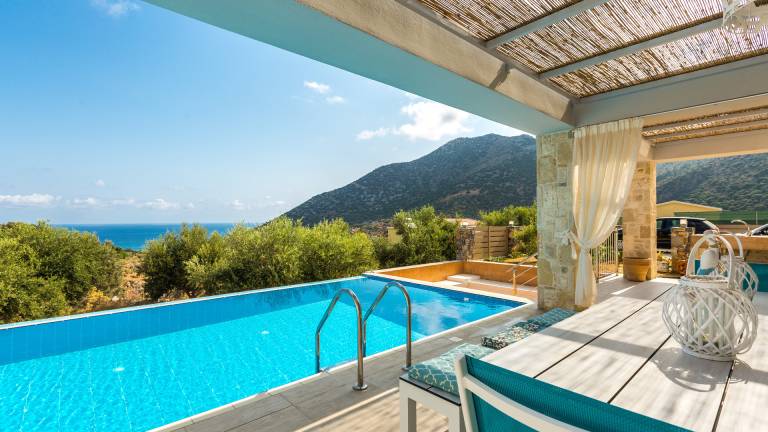 Fully equipped charming villa with private pool, barbecue & terrace | Pet-friendly — photo 2