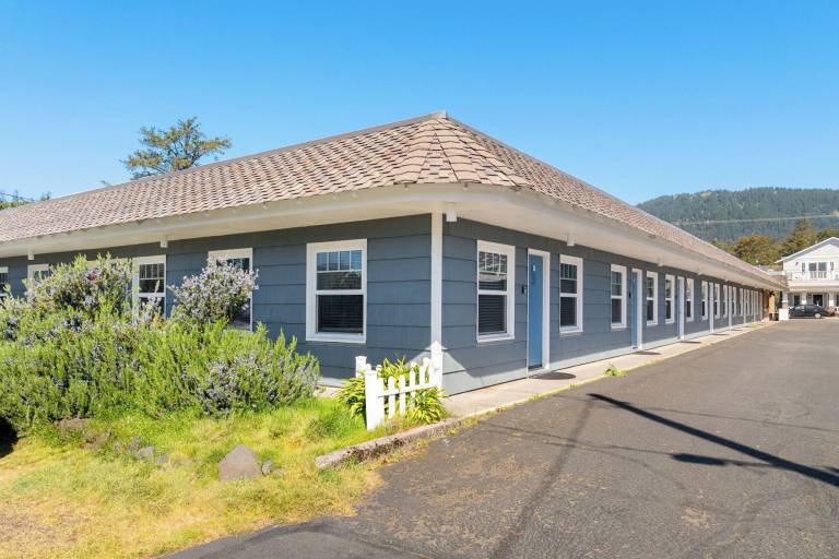 The Spinn in Manzanita, OR