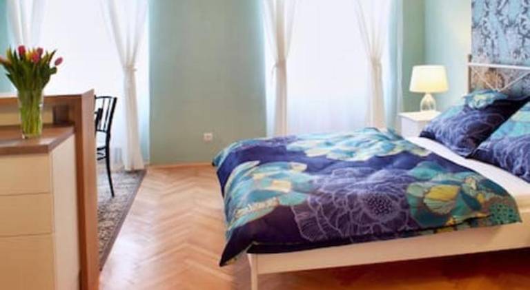 Apartment | Near Dancing House — photo 2