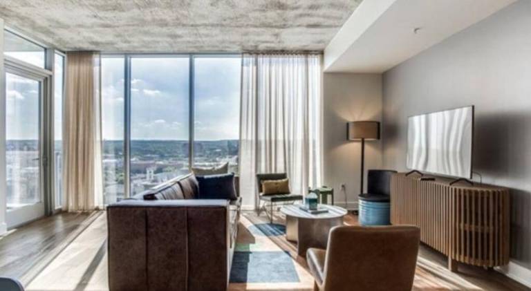 Holiday apartment with pool | Perfect for remote work in Austin, TX