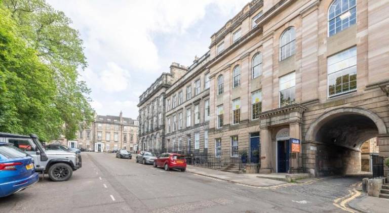 Charming holiday apartment | Near Edinburgh Castle | Dogs allowed — photo 3