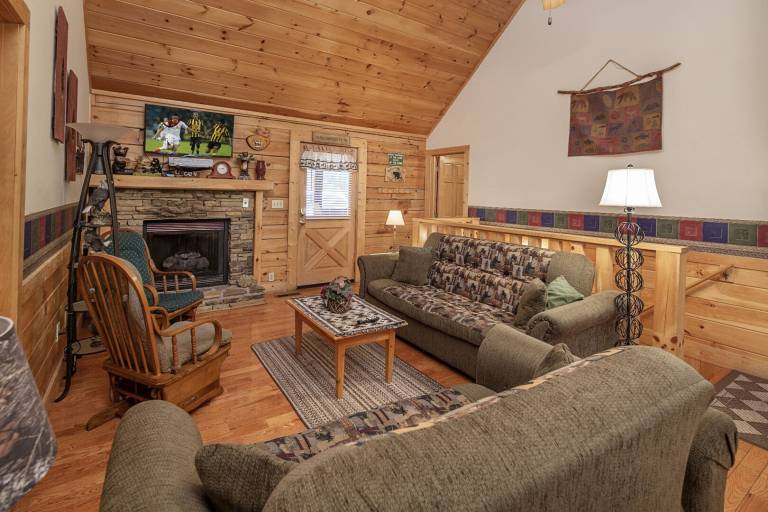 Cabin with private pool — photo 4