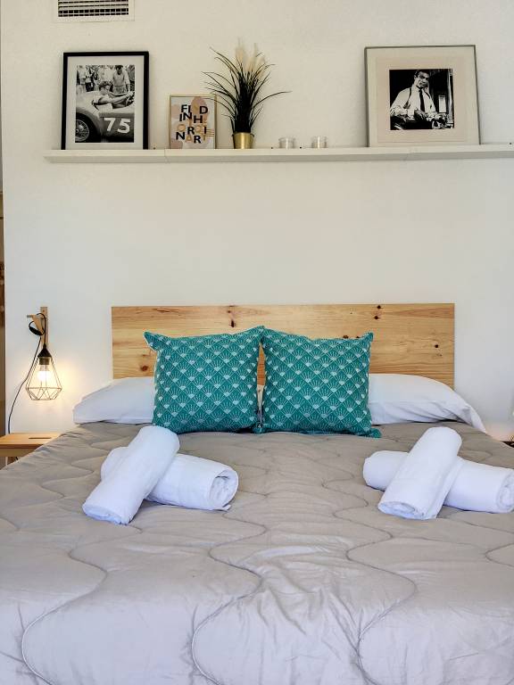 Fully equipped house with hot tub, private pool & terrace | Pet-friendly — photo 4