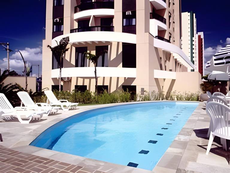 Blue Tree Towers Analia Franco Tatuape