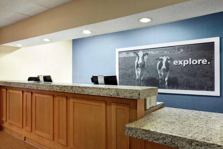 Hampton Inn Abilene — photo 5
