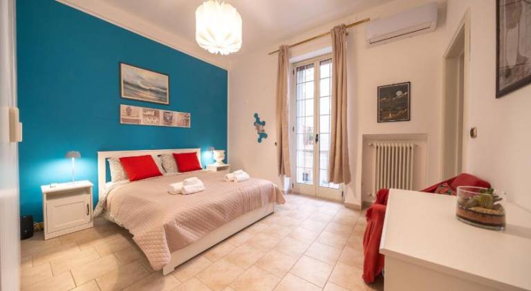 Holiday apartment with 2 rooms for 4 persons in Conversano