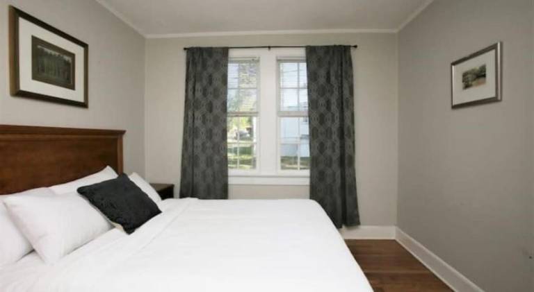 Lovely on Lorick-USC, Jackson, Pets, Wifi in Columbia, GA