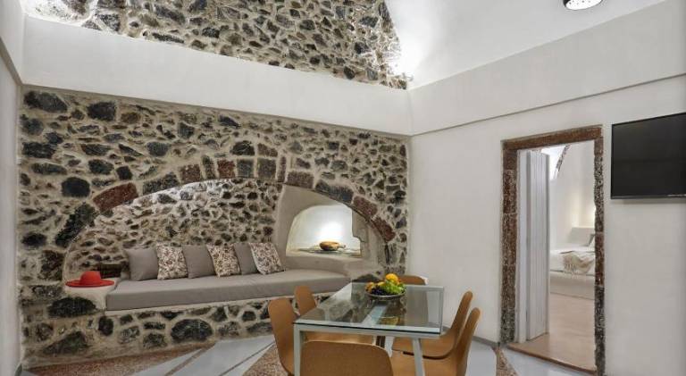 Child-friendly lovely villa with hot tub, yard & grill | Good for workation | Pet-friendly — photo 5