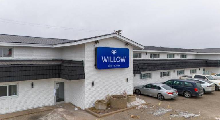Willow Inn Suites — photo 3