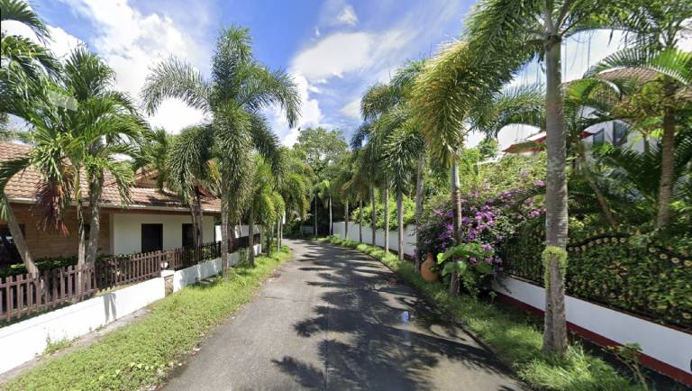 Coconut Palms. Large & elegant pool villa Phuket — photo 5