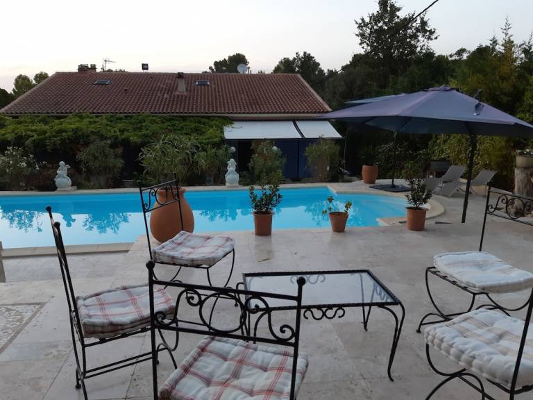 Bed & Breakfast  Aix-en-Provence